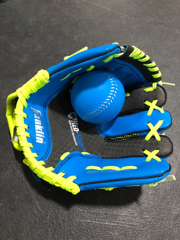 Photo 4 of Franklin Sports Teeball Glove - Left and Right Handed Youth Fielding Glove - Neo-Grip - Synthetic Leather Baseball Glove - 9.0 Inch - Ready To Play Glove with Ball
