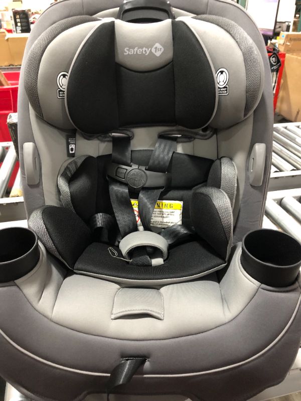 Photo 2 of Safety 1st Grow and Go Convertible Car Seat
