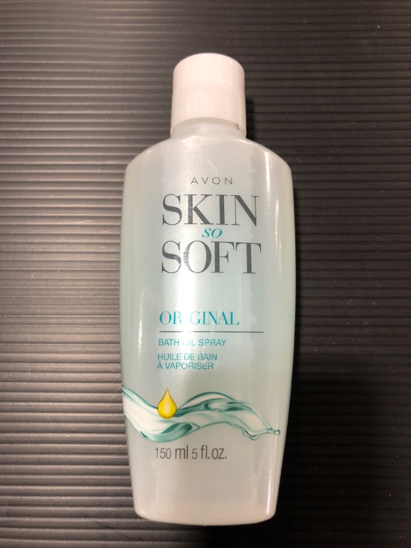 Photo 3 of Avon Skin So Soft Original Bath Oil Spray with Pump, 5 Fl Oz 2 Pack
