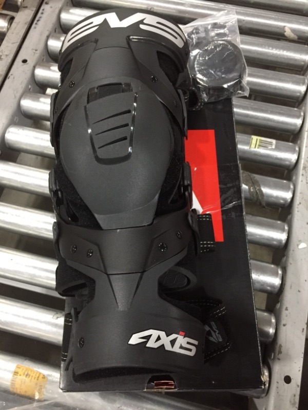 Photo 2 of AXIS SPORT KNEE BRACE - SINGLE Large Left knee