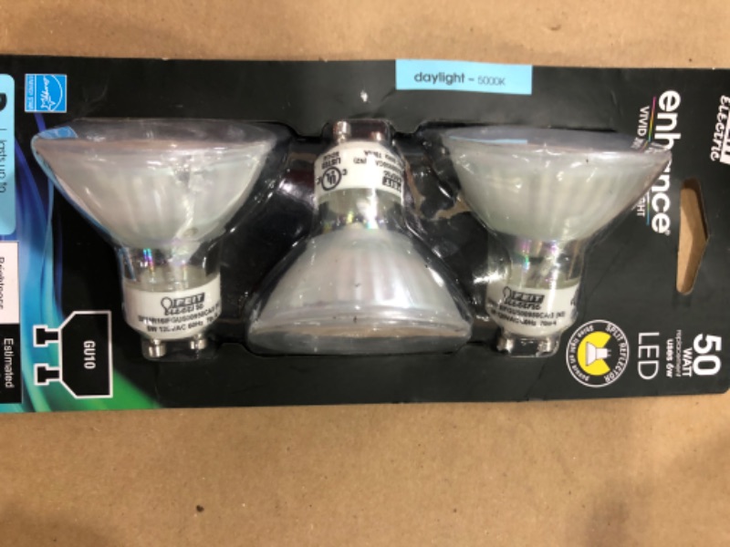 Photo 2 of  50 Watt Equivalence 6 Watt Enhance 450 Lumen MR16 Track LED Bulb, Daylight - Pack of 3
