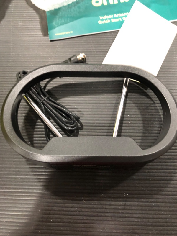 Photo 1 of ONN Indoor Loop Antenna
