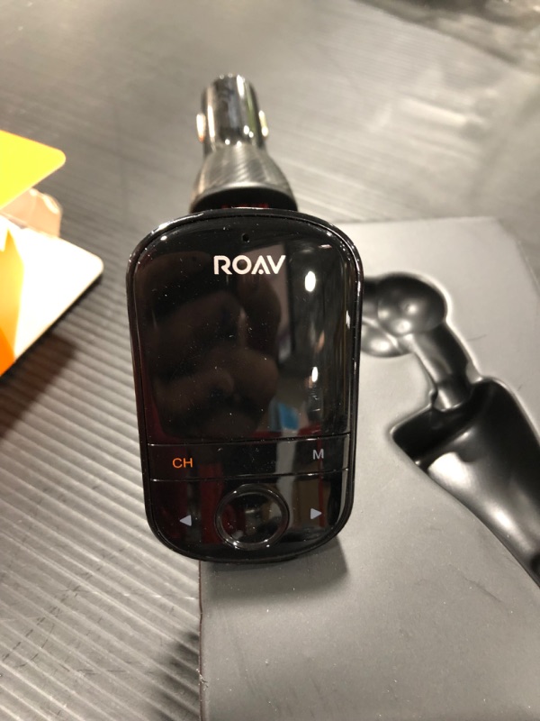 Photo 2 of Anker Roav F3 BT-FM Transmitter
