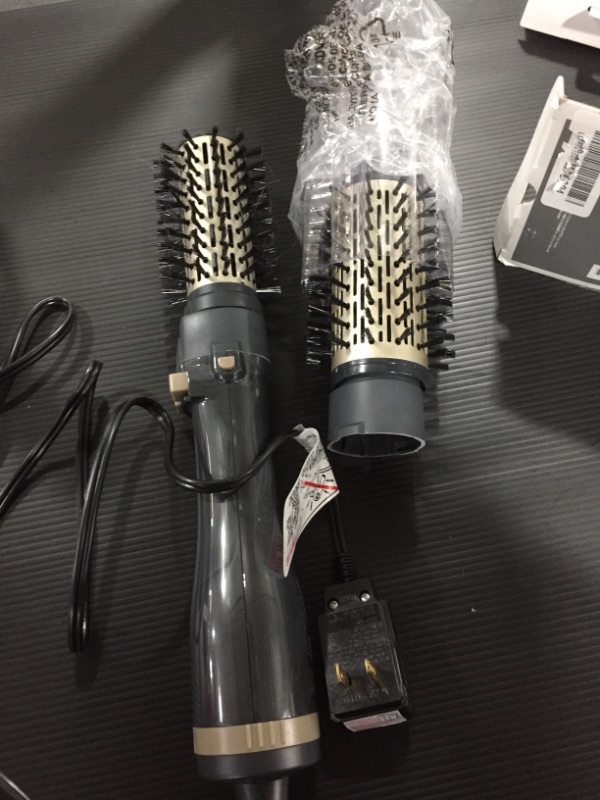 Photo 3 of Infiniti Pro Spin Dual Head Brush BC181