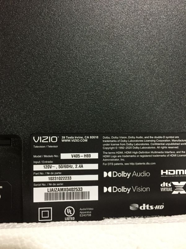 Photo 5 of VIZIO 40" Class 4K UHD LED Smartcast Smart TV HDR V-Series V405-H
IN WRONG BOX NOT A SAMSUNG