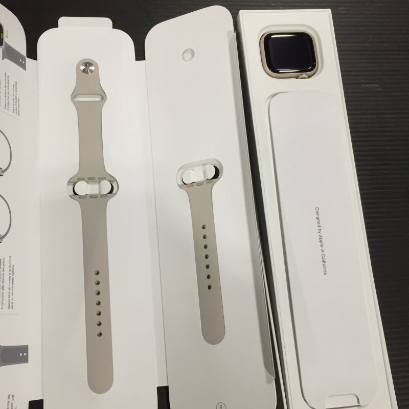 Photo 2 of Apple Watch Series 7 [GPS 41mm] Smart Watch w/ Starlight Aluminum Case with Starlight Sport Band. Fitness Tracker, Blood Oxygen & ECG Apps, Always-On Retina Display, Water Resistant
