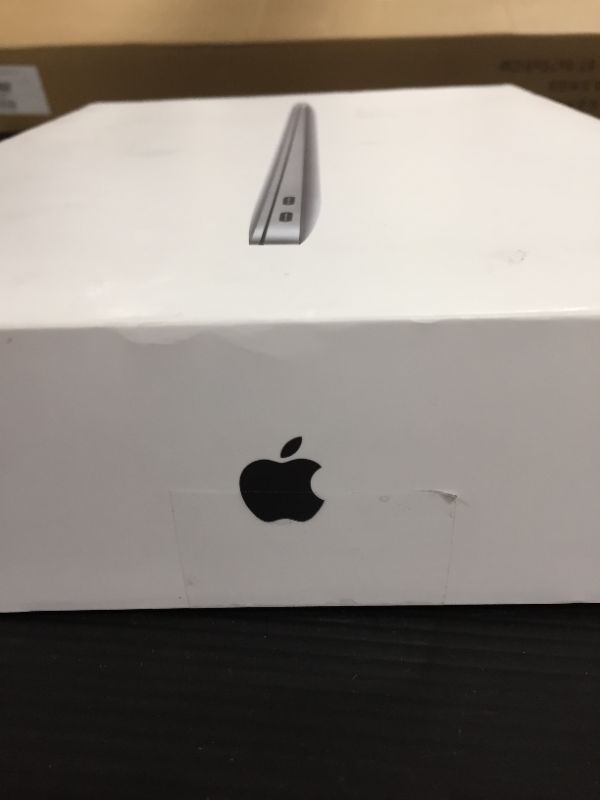 Photo 2 of  MacBook Air 13 - Space Gray
