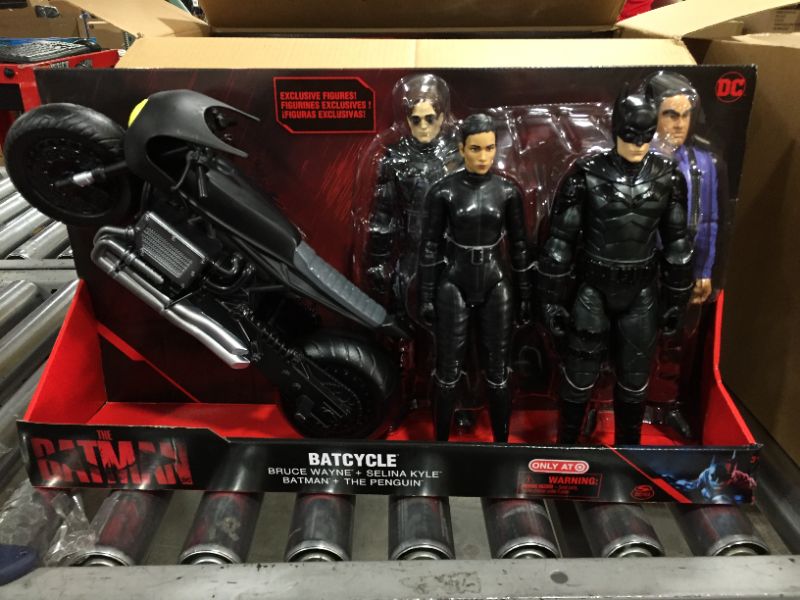 Photo 2 of DC Comics Batman Batcycle Pack with 4 Figures

