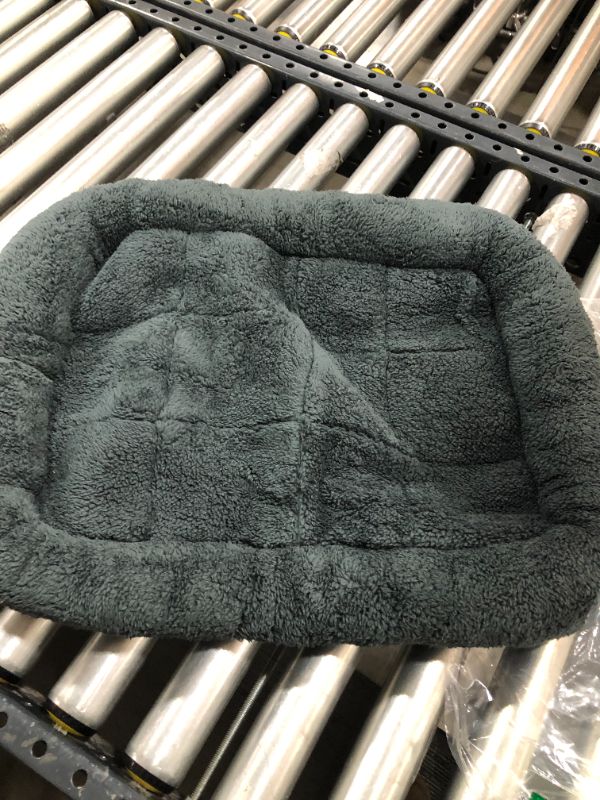 Photo 1 of 22*18IN Small Black Dog Bed
