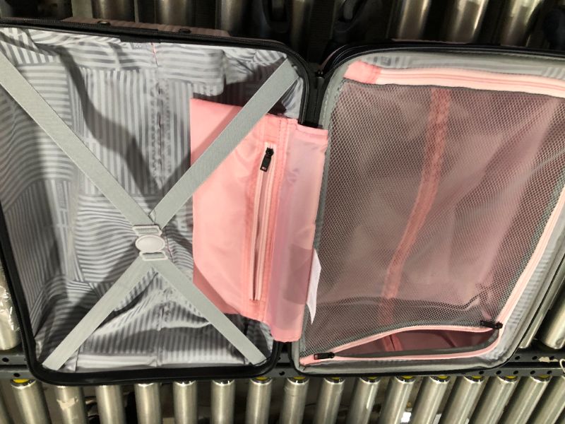 Photo 2 of AMERICANTOURISTER Pink Luggage Roller 