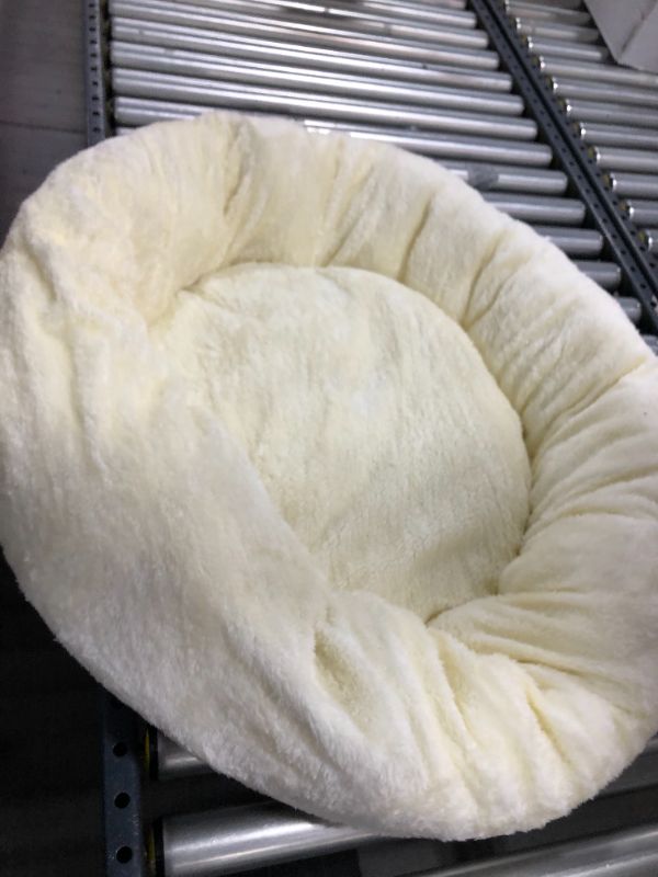 Photo 1 of 30in Faux Fur Round Dog Bed Small