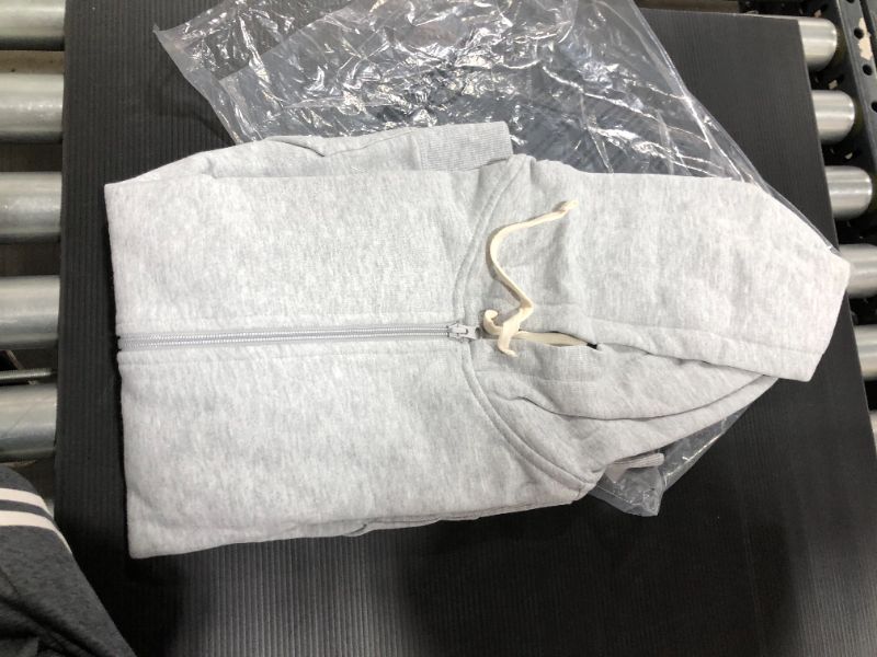 Photo 1 of amazon essentials hoodie grey--- small