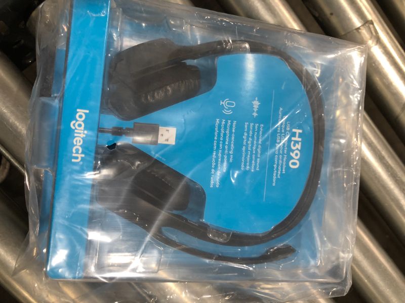 Photo 2 of Logitech H390 Wired Headset, Stereo Headphones with Noise-Cancelling Microphone, USB, In-Line Controls, PC/Mac/Laptop - Black
