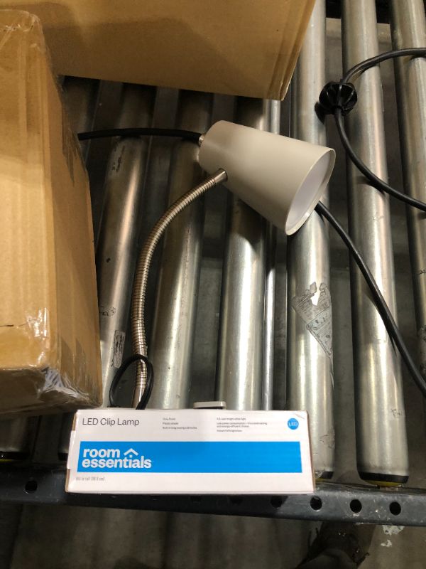 Photo 1 of ROOM ESSENTIALS LED CLIP LAMP 2PK