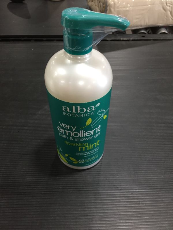 Photo 2 of Alba Botanica Very Emollient Bath & Shower Gel, Sparkling Mint, 32 fl oz
