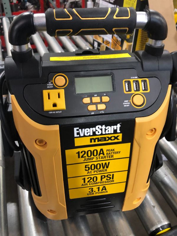 Photo 3 of EverStart Maxx J5CPDE Jump Starter, Power Station, 1200 Peak Battery Amps with 500W Inverter and 120 PSI Compressor
