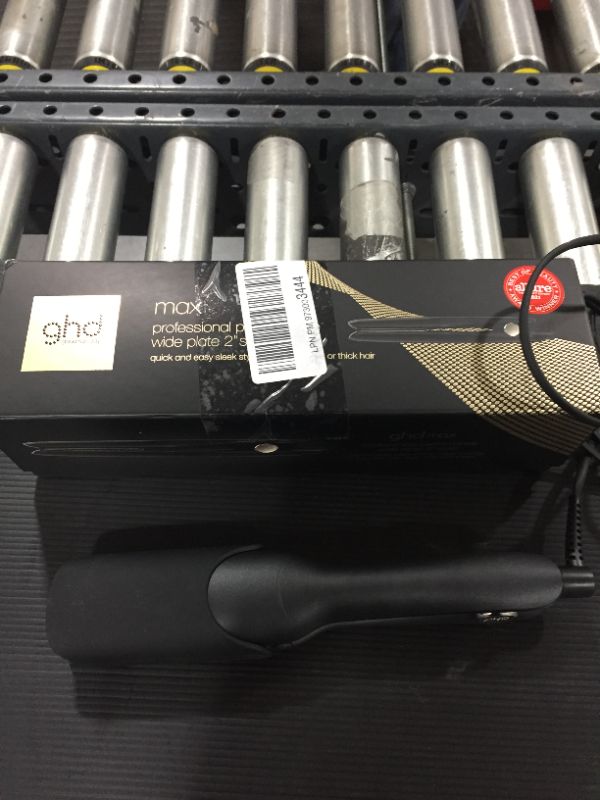 Photo 4 of Ghd Max Wide Plate Styler 1 1/2-Inch