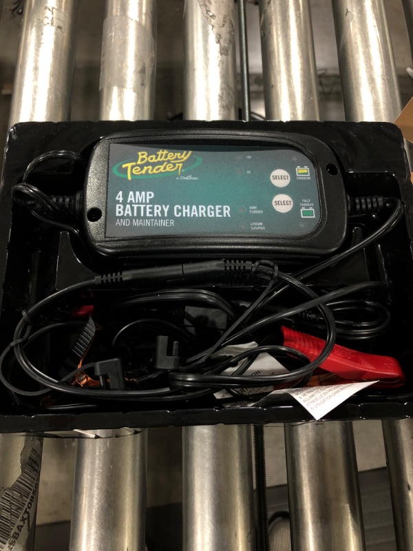 Photo 1 of Battery Tender 4 Amp, 6V or 12V Selectable Battery Charger
