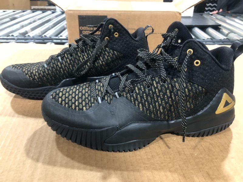 Photo 1 of PEAK High Top Mens Basketball Shoes Lou Williams Streetball Master Breathable Non Slip Outdoor Sneakers Cushioning Workout Shoes for Fitness
SIZE 12