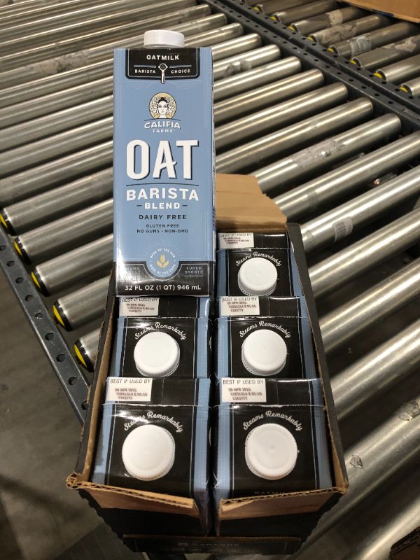 Photo 2 of Califia Farms - Oat Milk, Unsweetened Barista Blend, 32 Fl Oz (Pack of 6) | Shelf Stable | Non Dairy Milk | Creamer | Vegan | Plant Based | Gluten-Free | Non-GMO
EXPIRES APRIL 29 2022