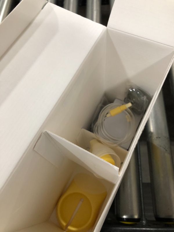 Photo 3 of Medela Swing Breastpump
