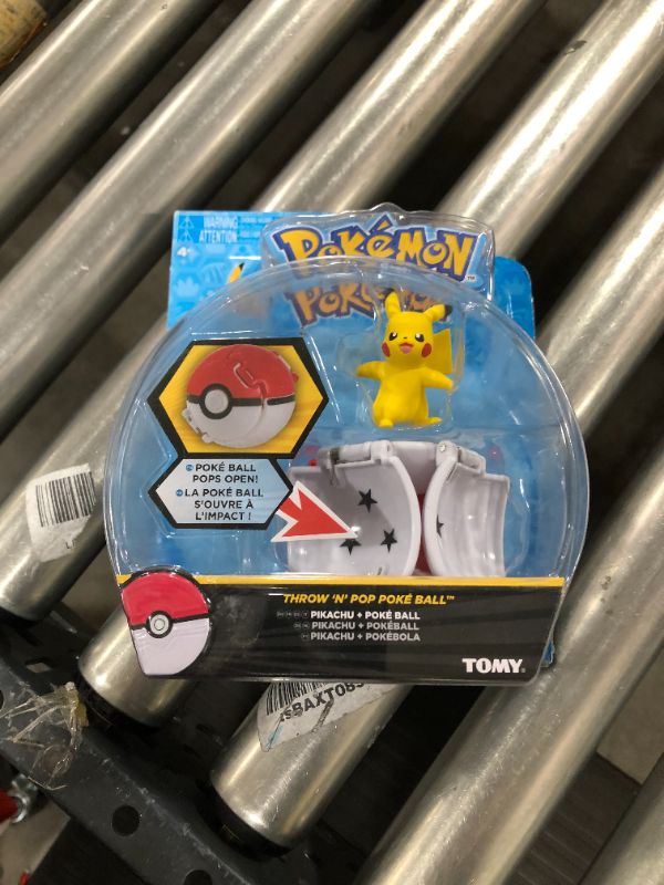 Photo 1 of Pokemon Throw 'N' Pop Poke Ball 2 inch Action Figure - Rockruffand Ultra Ball
