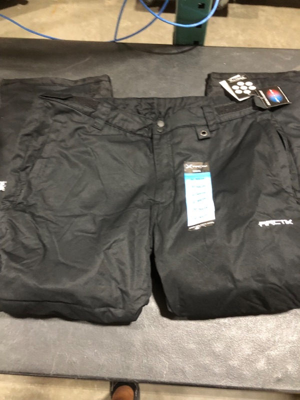 Photo 2 of Arctix Men's Essential Snow Pants
SIZE LARGE