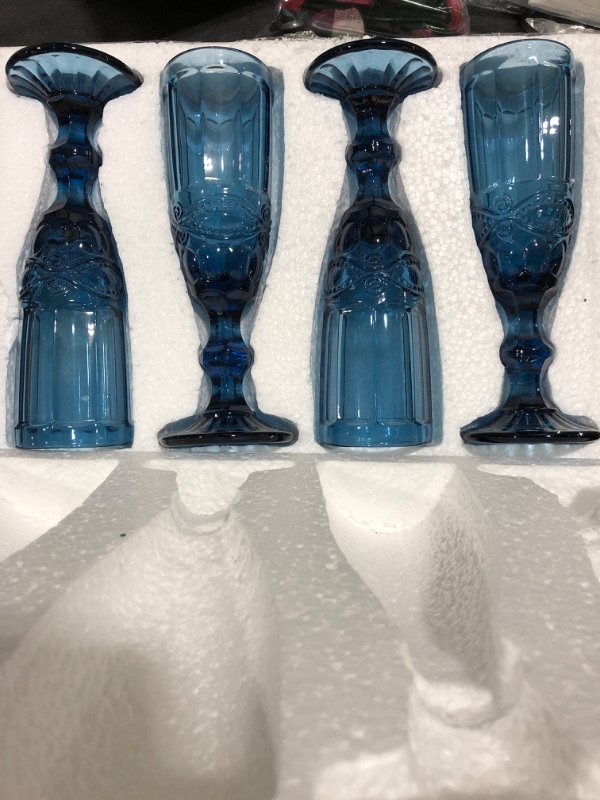 Photo 2 of Champagne Flutes Set of 4 for Wedding Party Anniversary Christmas Birthday 5oz Vintage Pattern Embossed Champagne Glass 150ml Premium Glass (Blue)
