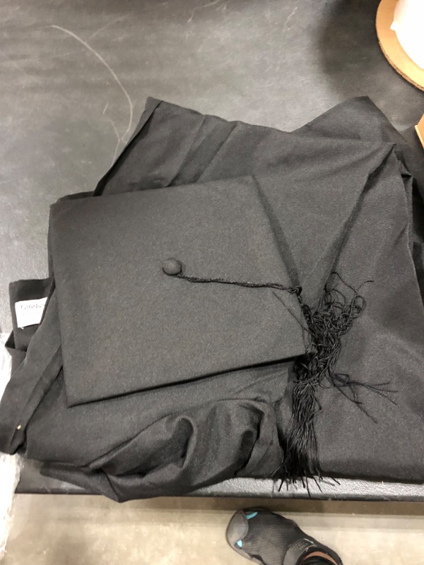 Photo 1 of BLACK CAP AND GOWN 
SIZE 57