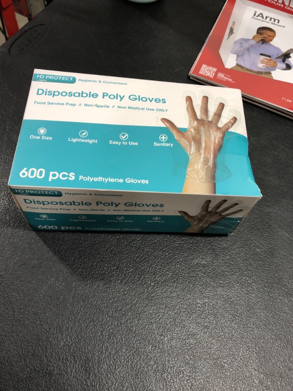 Photo 2 of 600 Pack Plastic Gloves - Best Value Cooking Gloves Disposable Food Safe. Bulk Food Safe Gloves - Transparent Food Grade Gloves & Gloves for Cooking. One Size Fits Most Guantes Desechables.
