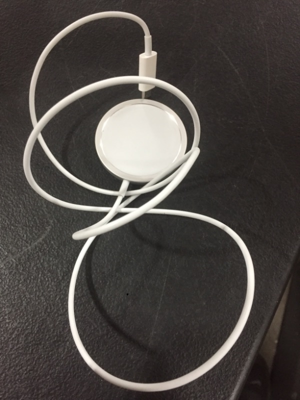 Photo 2 of Apple MagSafe Charger
