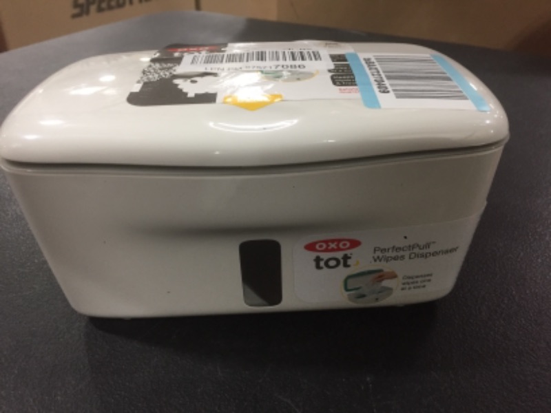 Photo 3 of OXO Tot Perfect Pull Wipes Dispenser - Gray
