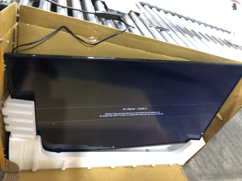 Photo 3 of VIZIO V-Series 50" Class 4K HDR Smart TV - V505-J09------SOLD BY PARTS

