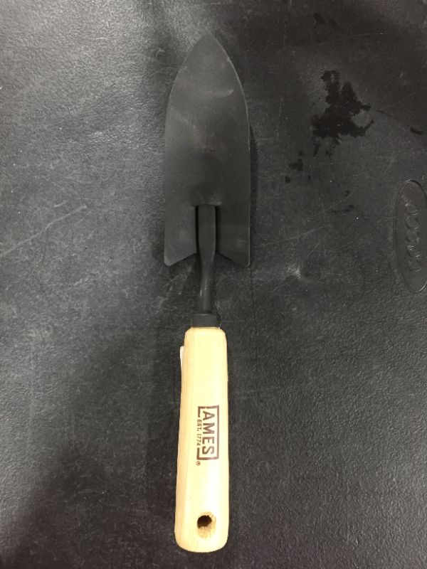 Photo 2 of 34925800 2446200 Hand Transplanter with Wood Handle