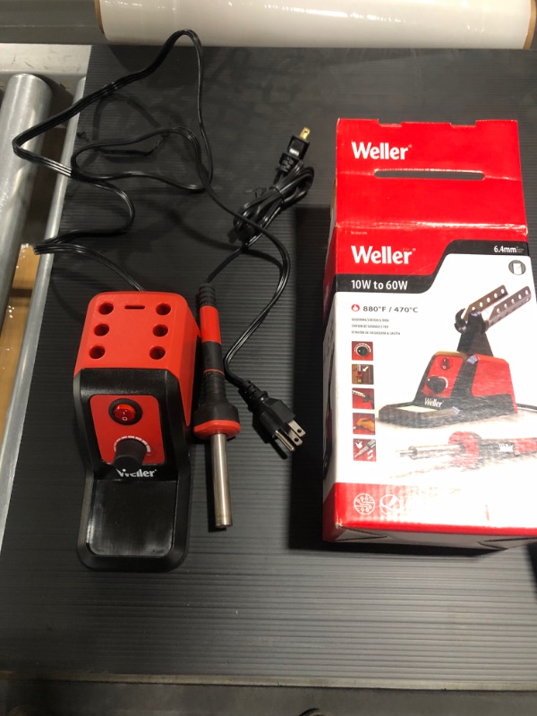 Photo 1 of Weller Corded Electric Soldering Iron Station with WLIR60 Precision Iron
