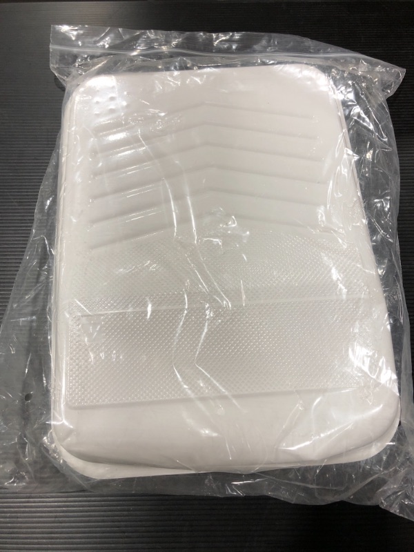 Photo 1 of 9 in. Plastic Tray Liner (10-Pack)
