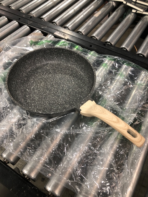 Photo 2 of CAROTE Nonstick Frying Pan Skillet,Non Stick Granite Fry Pan Egg Pan Omelet Pans, Stone Cookware Chef's Pan, PFOA Free (Classic Granite, 11-Inch)
