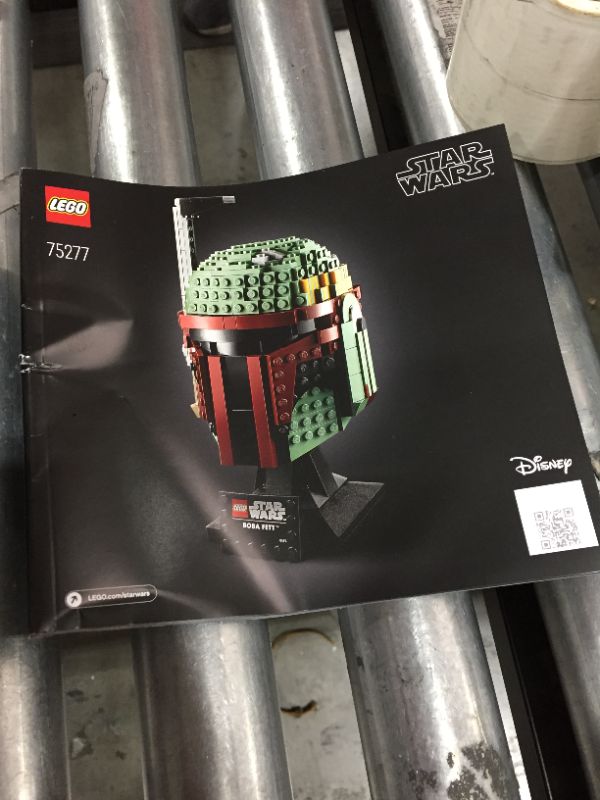 Photo 2 of Lego Boba Fett Helmet 625 Pieces Toy Set
