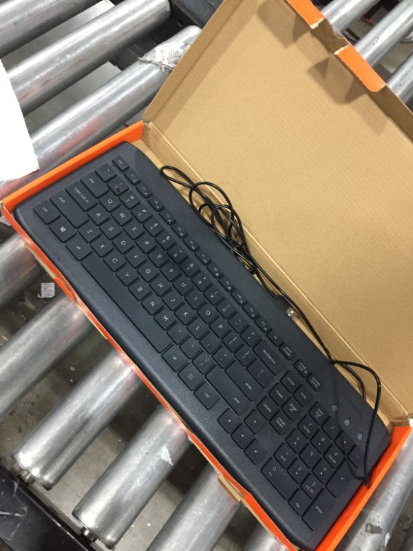 Photo 1 of onn. USB Computer Keyboard with 104-Keys, 5 ft Cable, Windows and Mac compatible
