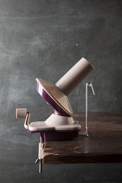Photo 1 of Yarn Ball Winder
