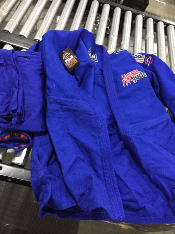 Photo 1 of FUJI Judo Uniform SIZE 5
