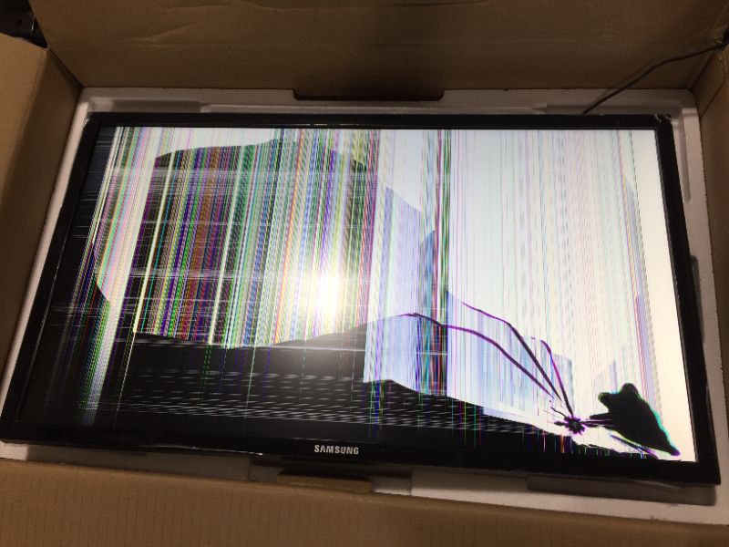 Photo 3 of (SOLD FOR PARTS) Samsung 28" UE570 UHD Monitor in Black High Glossy/Metallic Silver(LU28E570DS/ZA)
