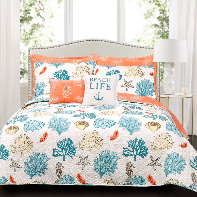 Photo 1 of Coastal Reef 3-Pc King Quilt Set
