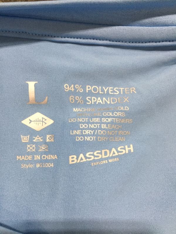 Photo 2 of Bassdash blue top L