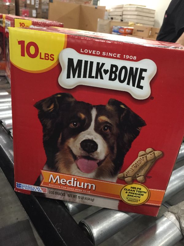 Photo 2 of Delmonte Foods Llc 799015 Milkbone Bisc Med 10
