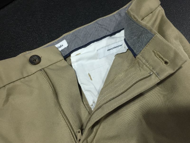 Photo 4 of Amazon Essentials Men's Expandable Waist Classic-Fit Flat-Front Dress Pants Size  31 x 28 