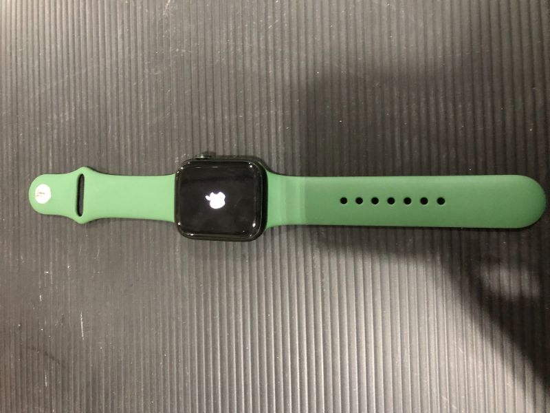 Photo 3 of Apple Watch Series 7 [GPS 45mm] Smart Watch w/ Green Aluminum Case with Clover Sport Band. Fitness Tracker, Blood Oxygen & ECG Apps, Always-On Retina Display, Water Resistant
