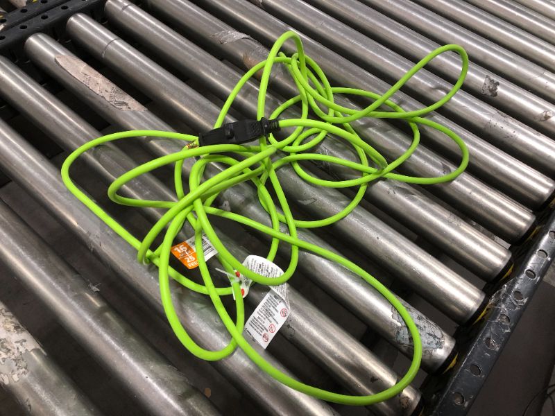 Photo 2 of 25 ft. 16/2-Gauge Green Extension Cord