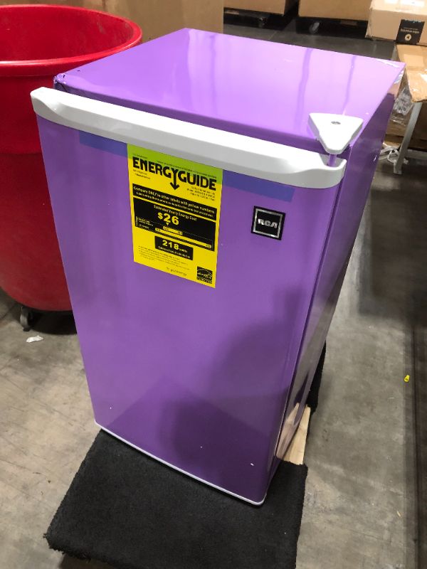 Photo 2 of RCA RFR321-PURPLE 3.2 Cu Ft Compact Fridge, Mini Refrigerator, Purple
