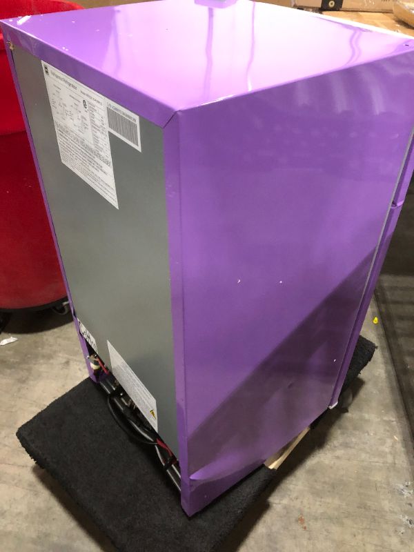 Photo 5 of RCA RFR321-PURPLE 3.2 Cu Ft Compact Fridge, Mini Refrigerator, Purple
